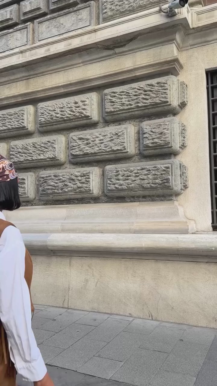 Saçaklı Süet Yelek ve Pantolon Takımı – Bohem Batı Şıklığı Kombini – Bej