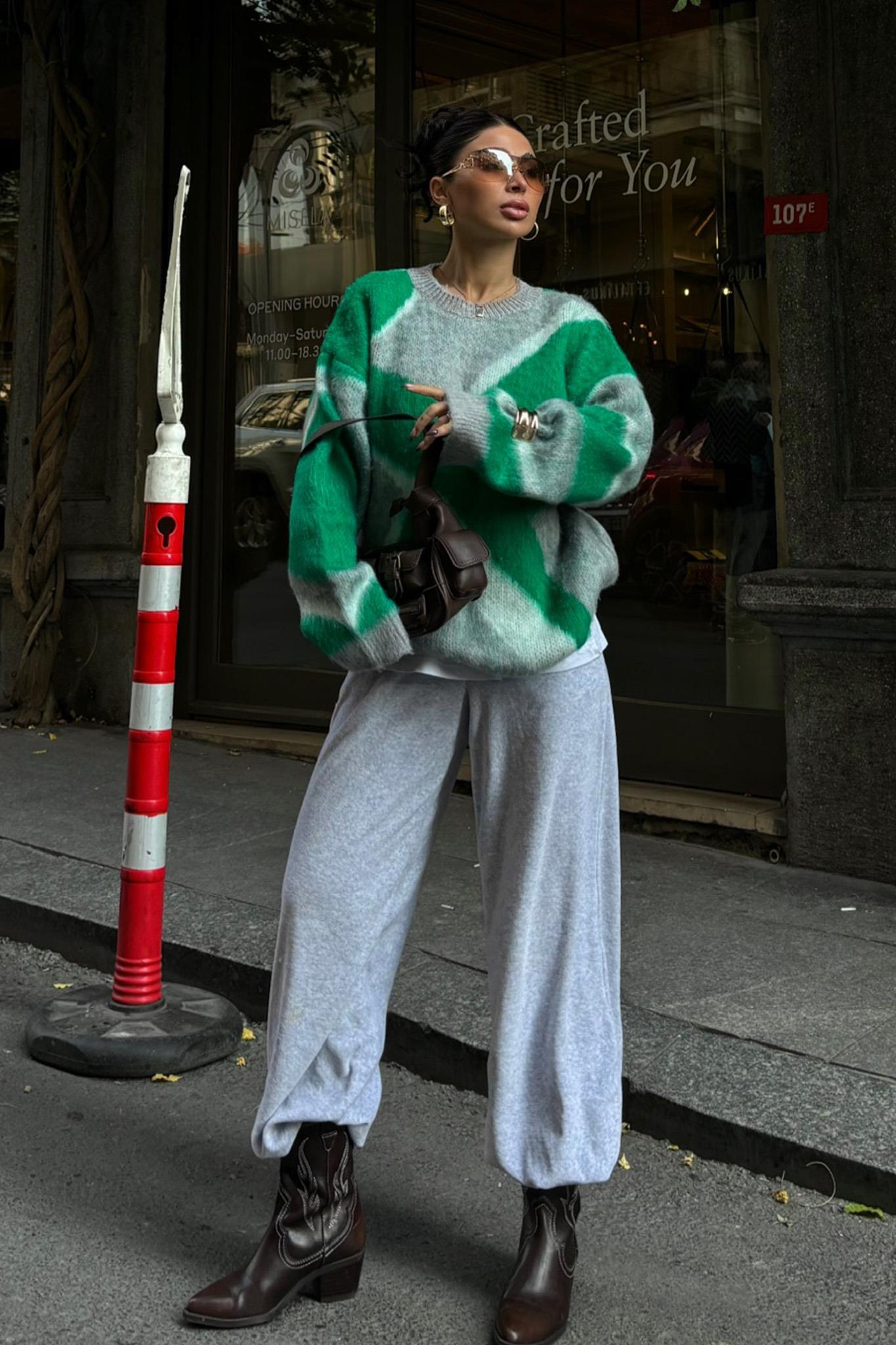 💚 Blok Desenli Neon Oversize Triko Kazak – Günlük Şık Triko