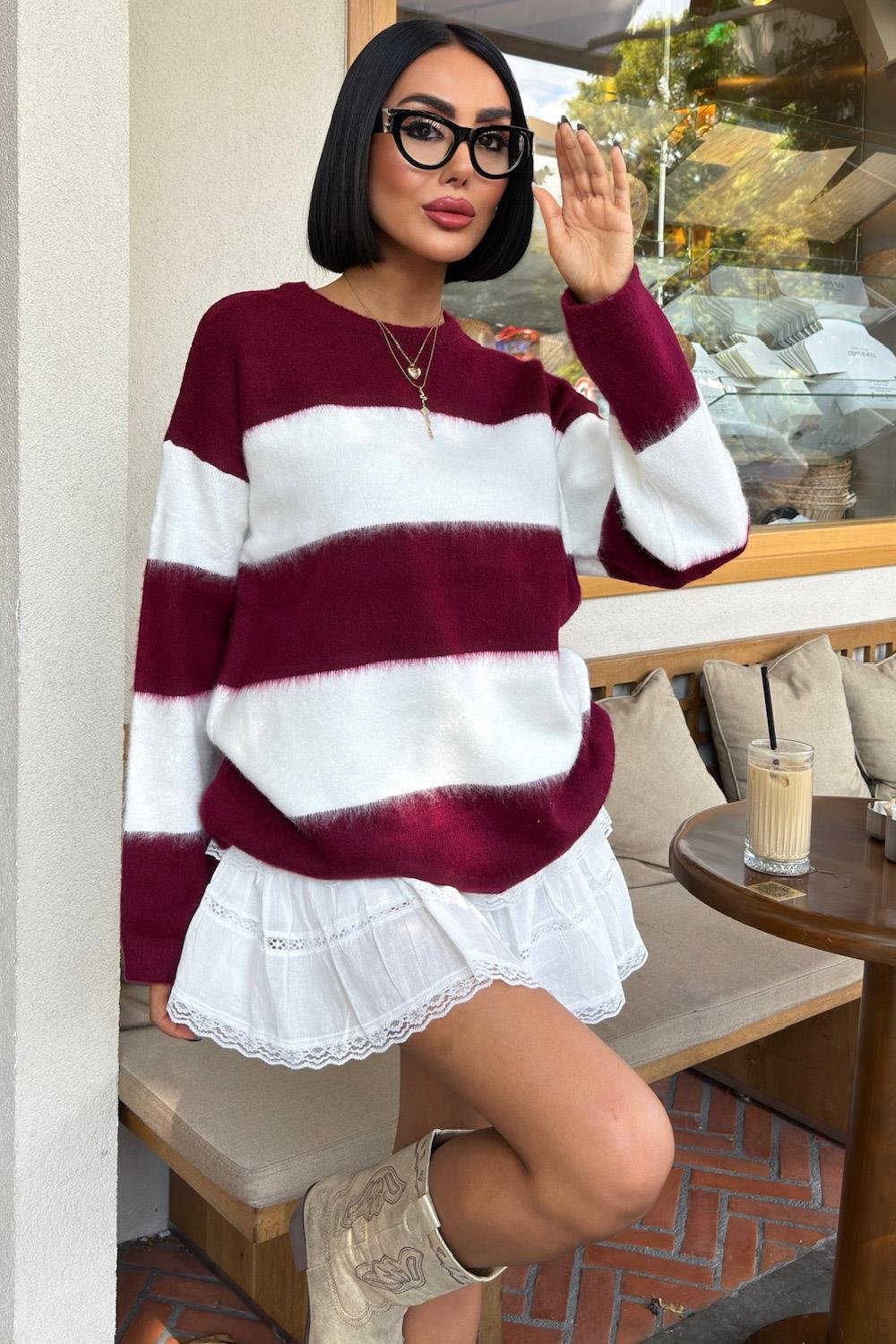 Çizgili Yumoş Triko Kazak – Günlük Şıklığın En Rahat Hali 🖤🤍 – Yeşil