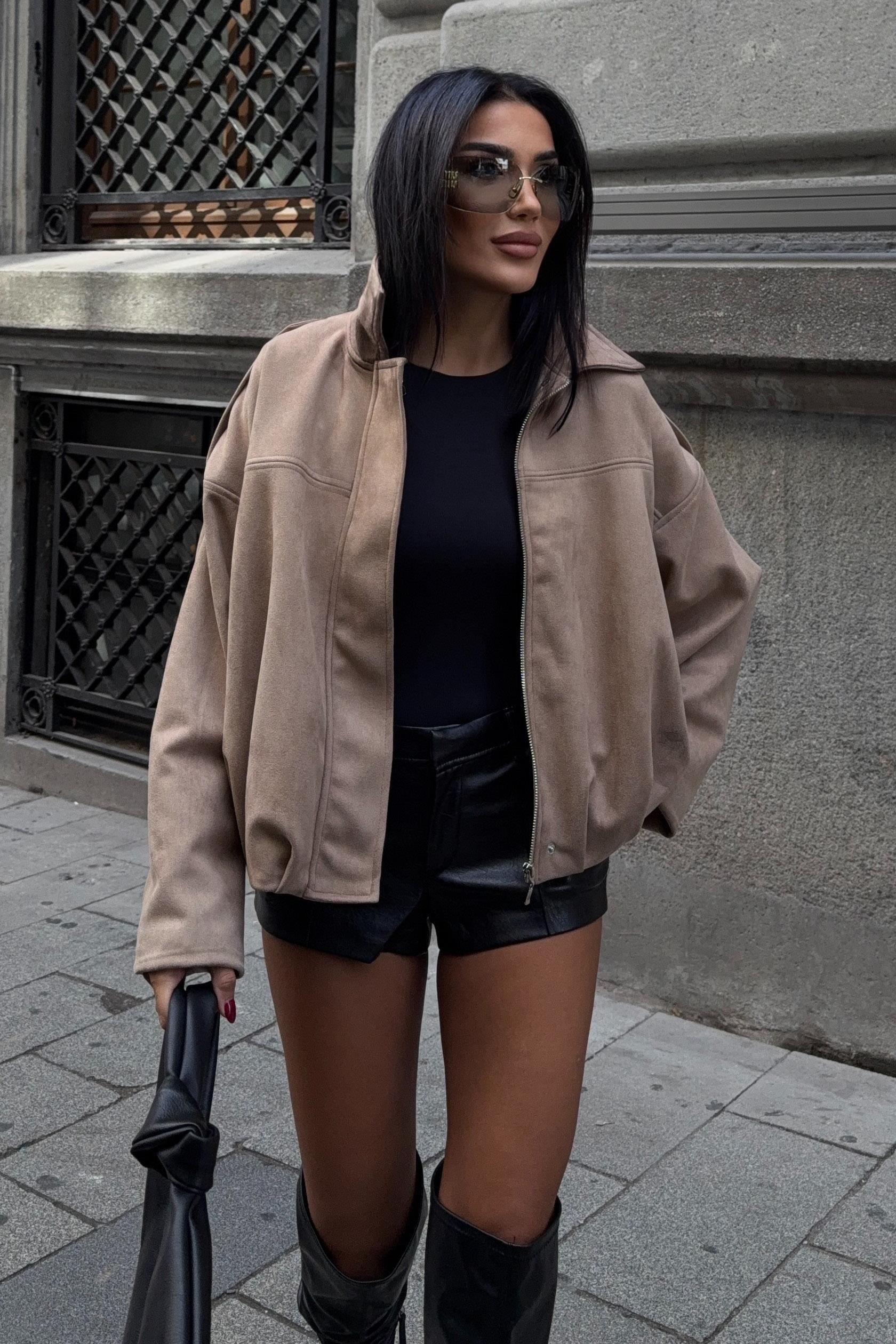 Premium Süet Bomber Ceket – Kadınlar İçin Büyük Boy Kısa Ceket – Bej