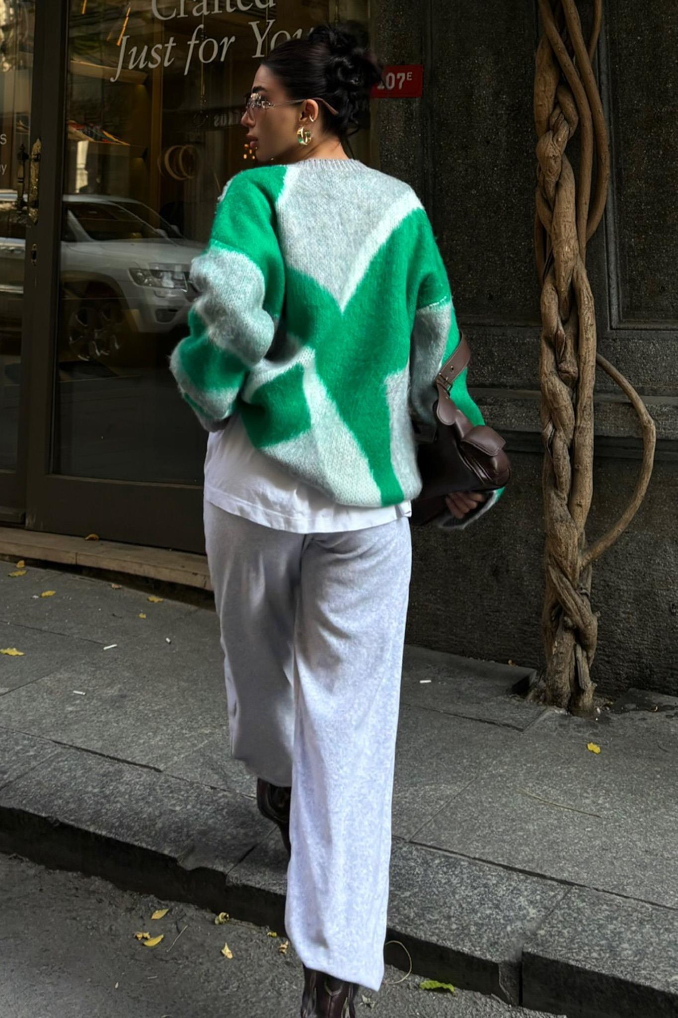 💚 Blok Desenli Neon Oversize Triko Kazak – Günlük Şık Triko